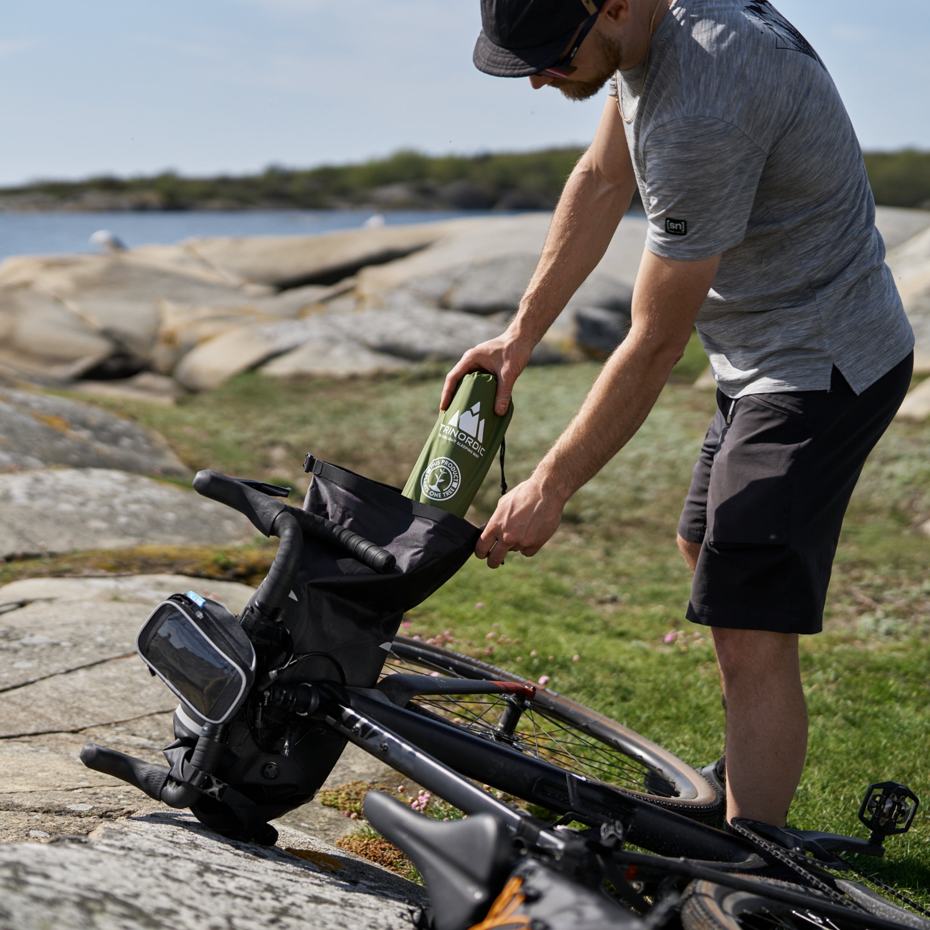 Vestra P – Ultralight Sleeping Pad 550g with pillow