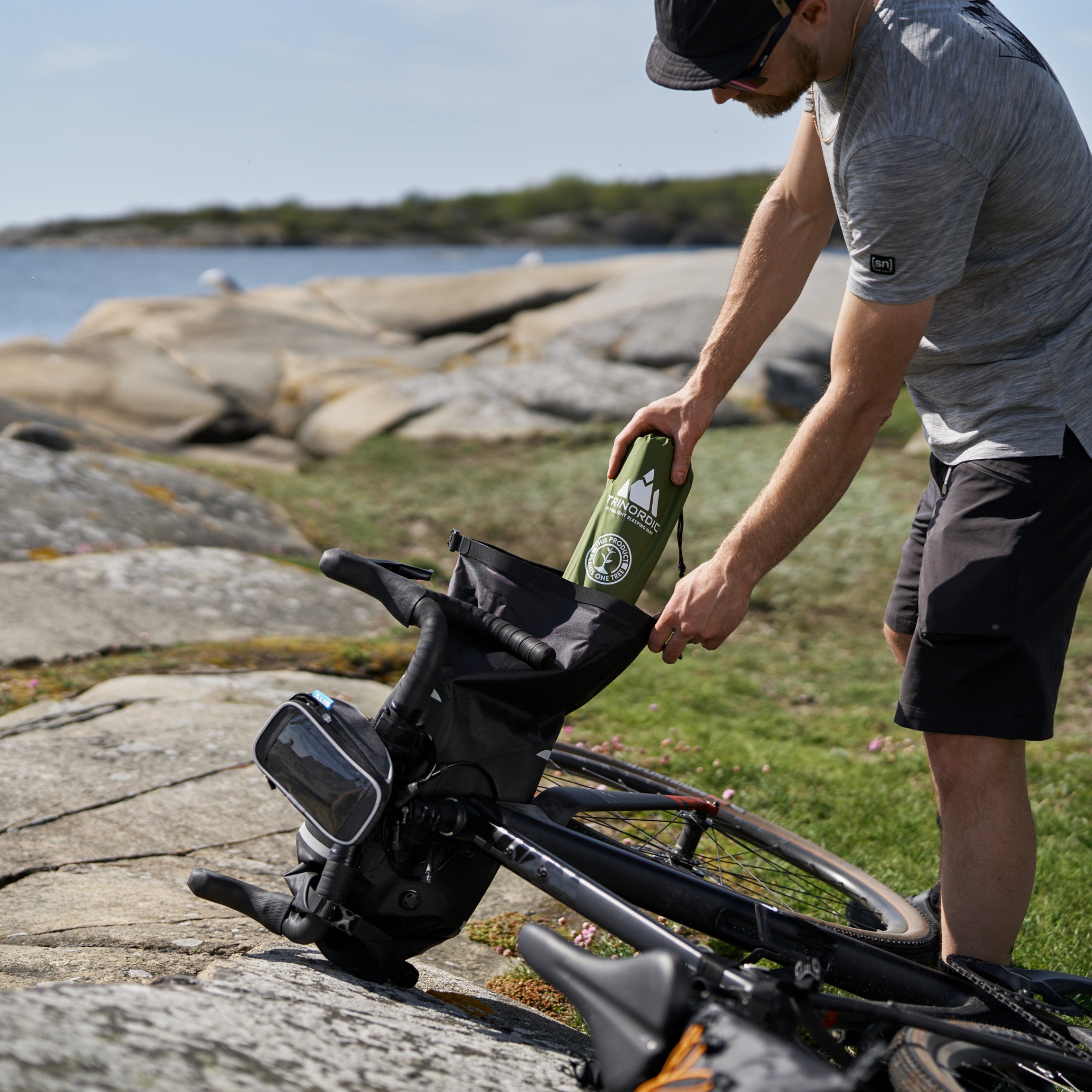 The Lightweight Summer kit- 1350g - Sleeping pad, Sleeping bag, Camping pillow - Save 15%